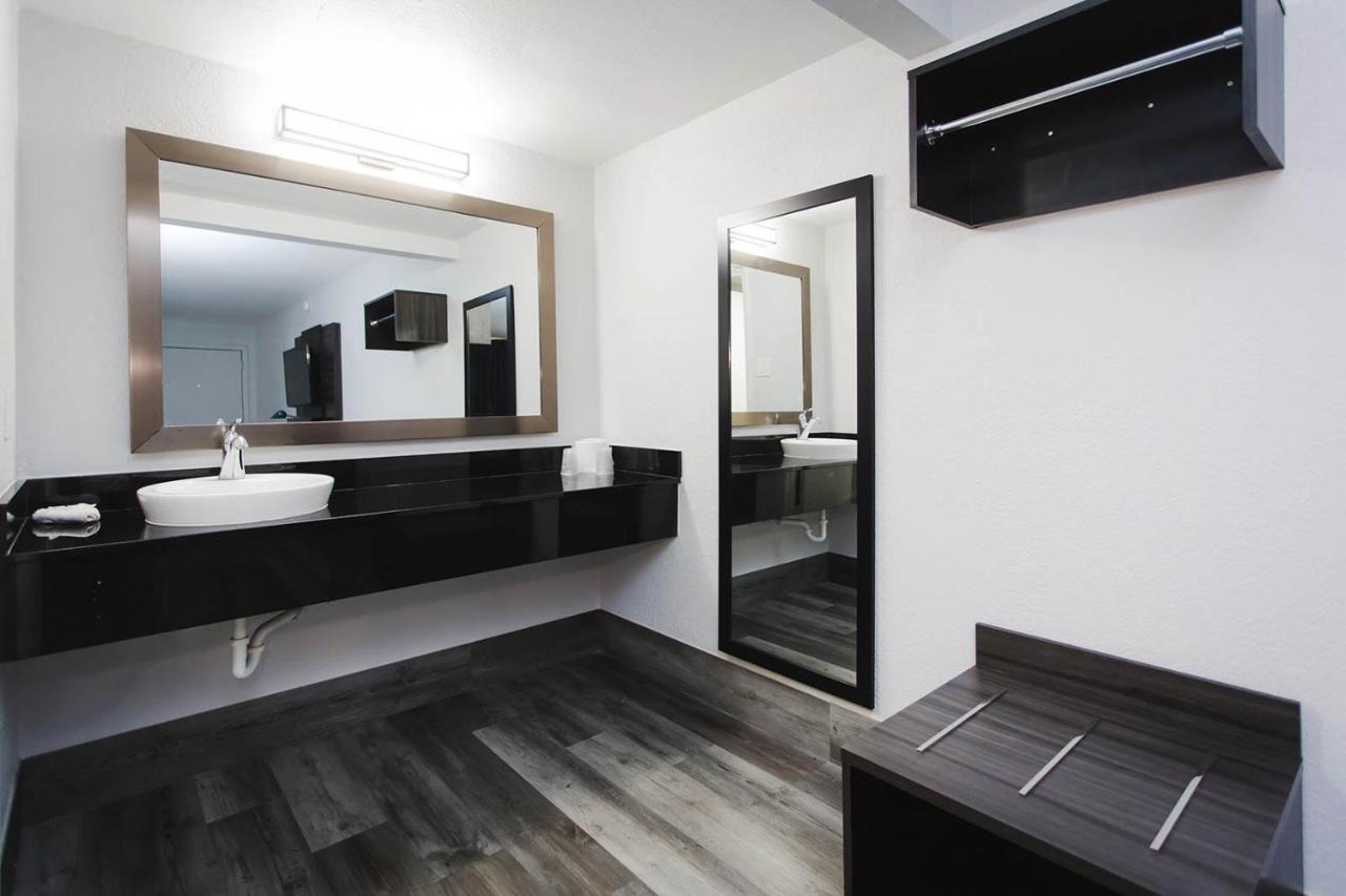 Studio 6 Houston Tx Medical Center Nrg Stadium المظهر الخارجي الصورة